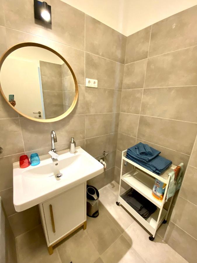 Apartman 001 Buk Luaran gambar