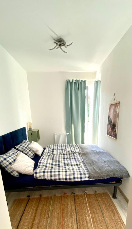 Apartman 001 Buk Luaran gambar